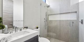 1400 Bayview Dr Gallery 39