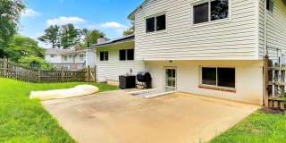 11907 HUNTERS Lane Gallery 35