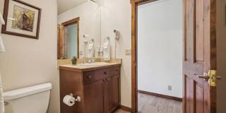 Move in special! Walk to Main Street and the Slopes! Amenities Abound! MOST UTILITIES Included! Garage! Move in special! Walk to Main Street and the Slopes! Amenities Abound! MOST UTILITIES Included! Garage! Gallery 17