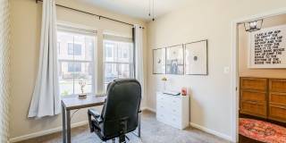 Stunning One Loudoun Townhome – 3BR / 3.5BA in Prime Ashburn Location – Available May 1 Gallery 21