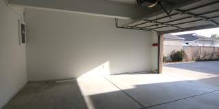 525 S Belmont St Gallery 25