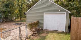 FREE MONTH RENT! Freshly Updated 3 Bedroom House Gallery 18