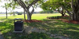 2060 SE 14th St Gallery 17