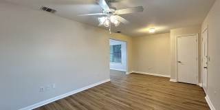 10527 HUNTERS POND Gallery 4