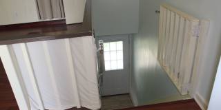 Beautiful 2 bedroom Lakefront Home Gallery 12
