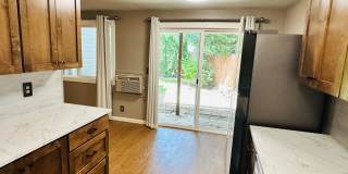 Charming Updated Condo in Great Location Gallery 15