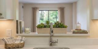 2111 WISCONSIN AVE NW #420 Gallery 8