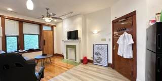2821 Shakespeare Gallery 8