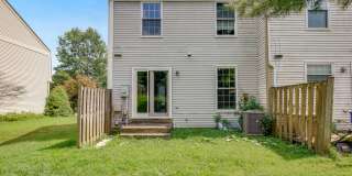 SPACIOUS 3 BEDROOM 2.5 BATHROOM TOWNHOME IS IMMEDIATELY AVAILABLE IN OLNEY Gallery 31