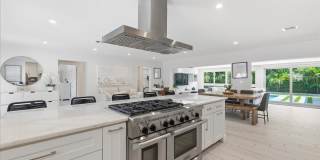 2210 NE 34TH Court Gallery 7