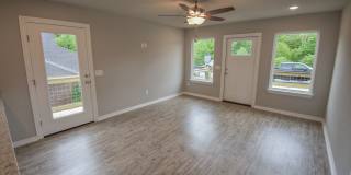2 Bed 2 Bathroom Home!! Gallery 6