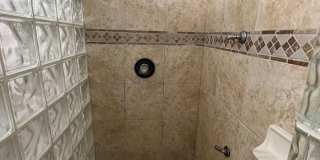 829 Ruffin Street Gallery 9