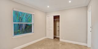 1145 NE 12th Avenue Gallery 29