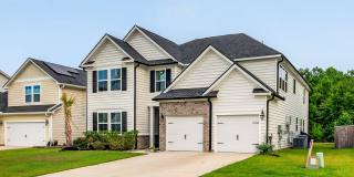 Modern Living in Summerville Gallery 1