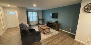 Room in 4 Bedroom Home at Bent Willow Dr Gallery 4