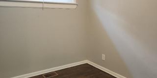 3606 E 9th Avenue Gallery 7