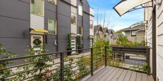 West Seattle Townhome - 2 Bedroom PLUS Den Gallery 4