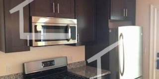 Nice 4 bed in Oak Square Gallery 11