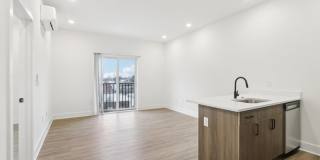 6155 Ridge Avenue - 303 6155 Ridge Avenue - 303 Gallery 1