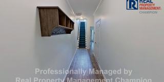 Spacious 3-Story Townhome in the Heart of Carolina Beach — Backs to State Park Gallery 4