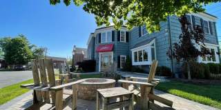 10 Colonial Avenue Gallery 1