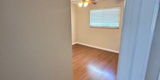 2 Bed, 1 Bath Patio TownHome in the Clayton Neighborhood Gallery 9