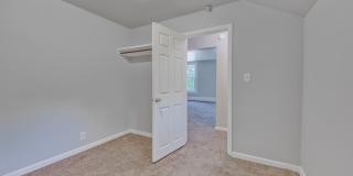 581 Mt. Vernon St Gallery 11