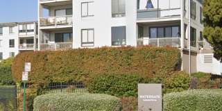 $500 OFF FIRST MONTH RENT!!! AVAILBLE NOW! TOP FLOOR Condo Available in Watergate Community/Emeryville! Gallery 1