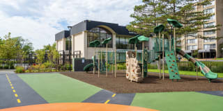 Seven Springs Apartments Gallery 24