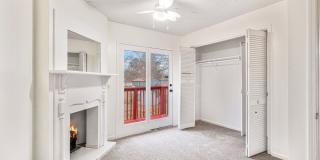 *MOVE IN SPECIAL* $250 Off First Full Month's Rent OR Free 55in TV! Gallery 7
