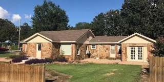 Freshly Updated 3 Bedroom Home Gallery 1