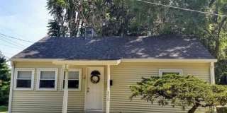 3 bed, 1 bath Home- Available August 2027! Gallery 1