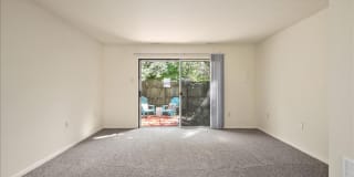 Oak Hill Townhomes Gallery 4