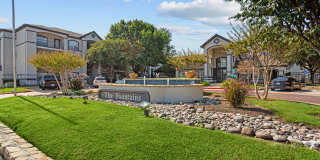 Fountains of Burleson Apartments Gallery 49