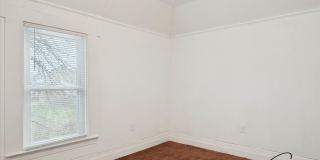 $1200 3 bedrooms Gallery 11
