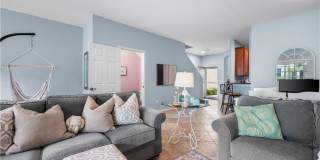 1560 SE Wilshire Place Gallery 12