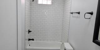 542 West Town Street - 542 Gallery 7