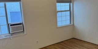 11928 Magnolia Blvd Gallery 4