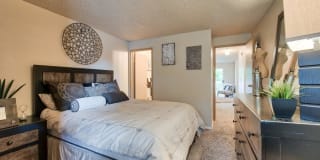 The Park at Cooper Point Apartments Gallery 4