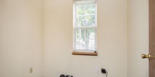 936 Camp Street Gallery 43