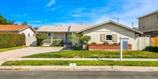 RARE! Lovely and Spacious Clairemont 4BD/2BA Home on Tecolote Canyon! - $5,195/mo! RARE! Lovely and Spacious Clairemont 4BD/2BA Home on Tecolote Canyon! - $5,195/mo! Gallery 1