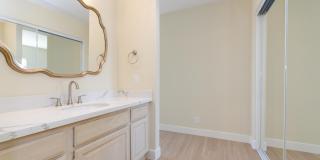 1228-1230 Wellesley Gallery 30