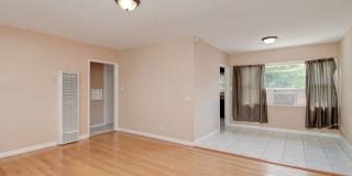 3-Bed Signal Hill House for Lease Gallery 5