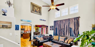 Charming 3BR House in Aurora Charming 3BR House in Aurora Gallery 13