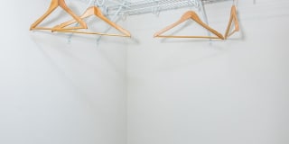 Verde at Howard Square West Gallery 14