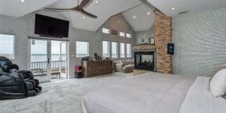 319 Harbor Drive Gallery 22