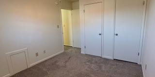 Large 2 Bedroom, 1 Bath Apartment in Old SW Gallery 6