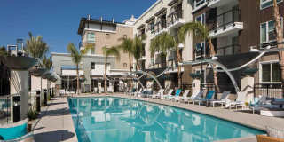 The Paramount Platinum Triangle Gallery 1