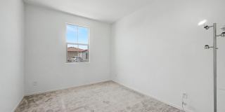 8345 W Fulton Street Gallery 16