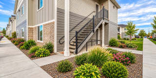 Ridgecrest Apartments Gallery 1